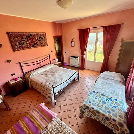 La Casa Rosa Hotel Borghetto di Vara Exterior foto