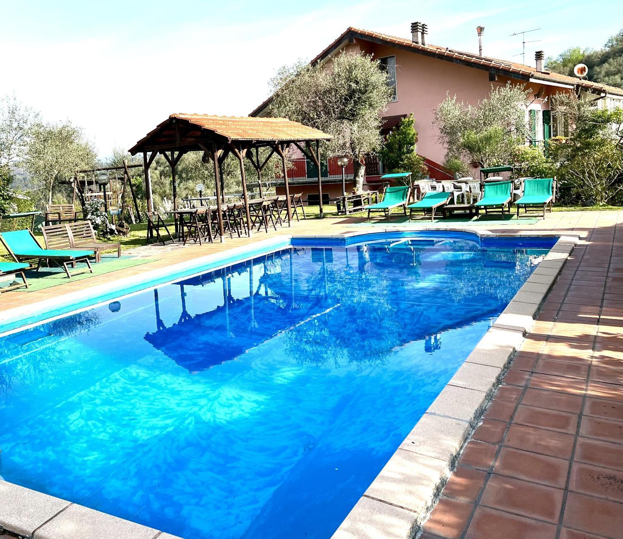 La Casa Rosa Hotel Borghetto di Vara Exterior foto