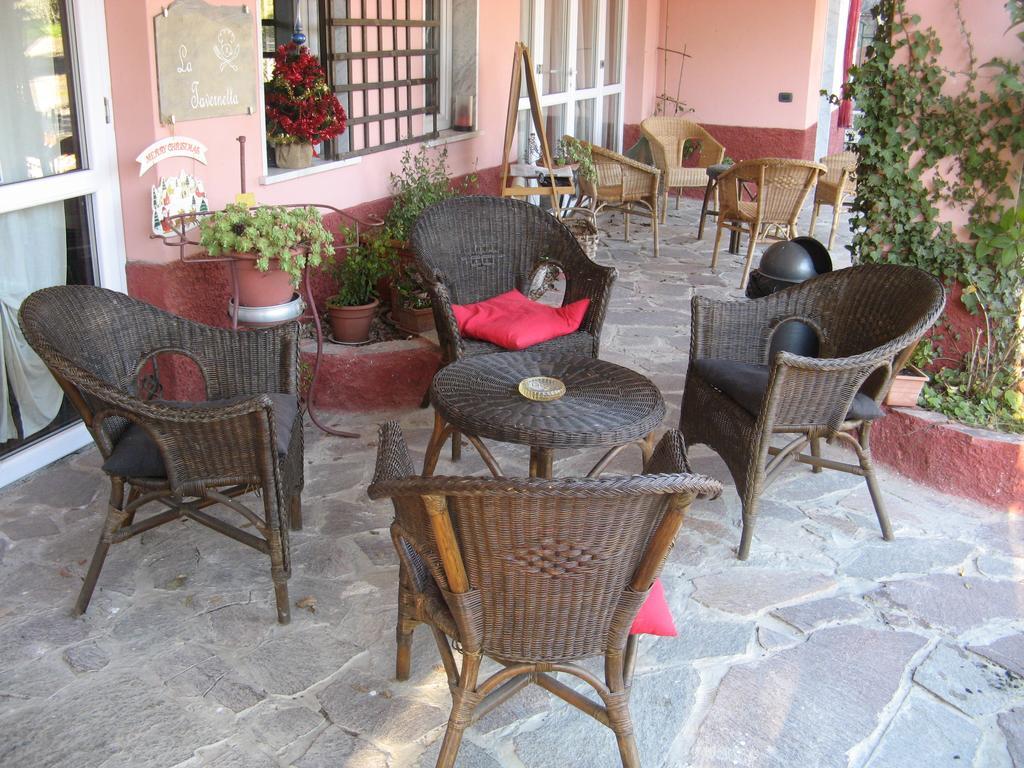 La Casa Rosa Hotel Borghetto di Vara Exterior foto
